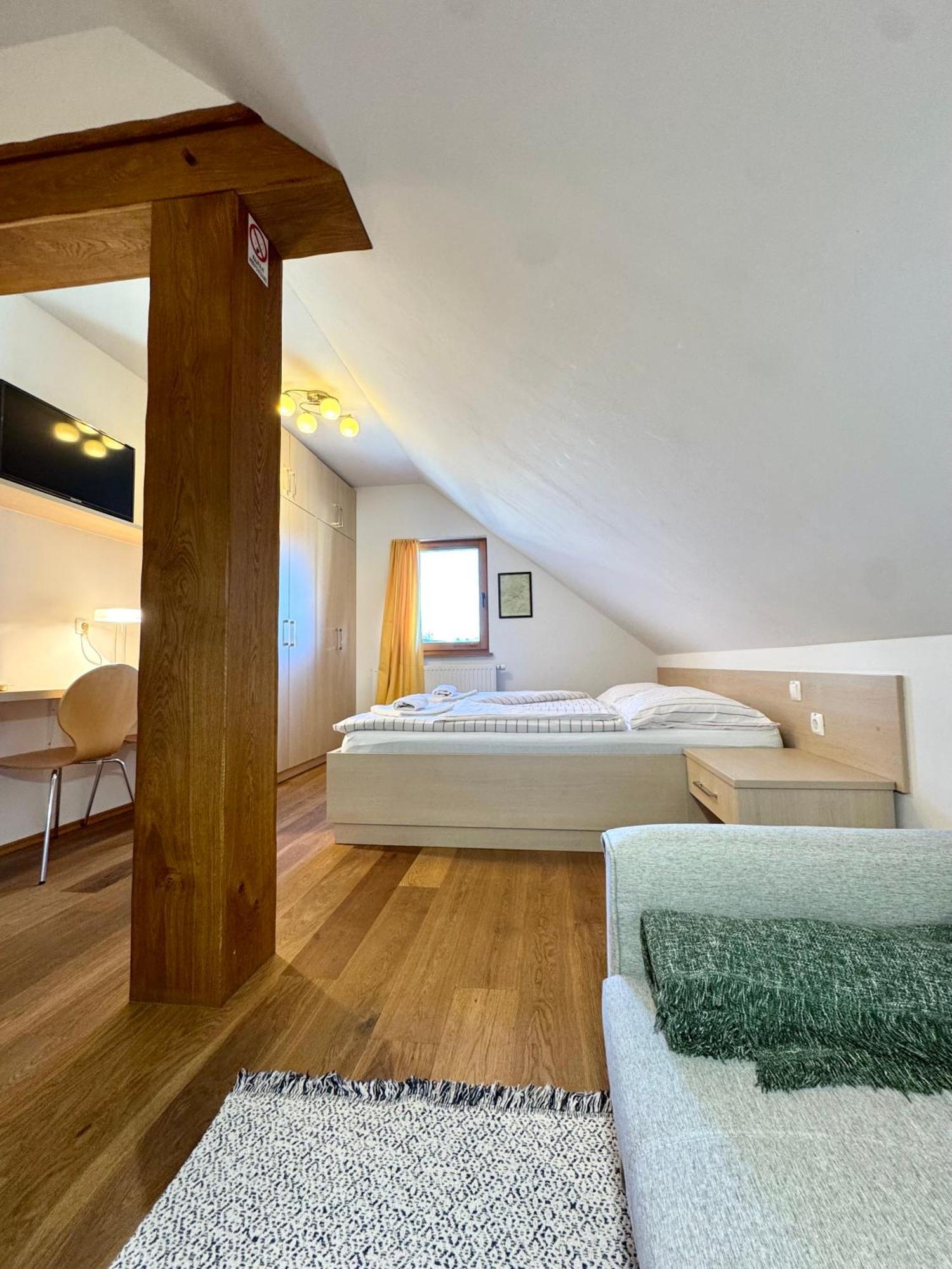Guest House Domacija Krnc Hrib pri Hinjah Εξωτερικό φωτογραφία